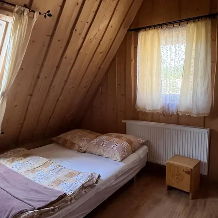 Renata Ustupska Wynajem Pokoi 3*